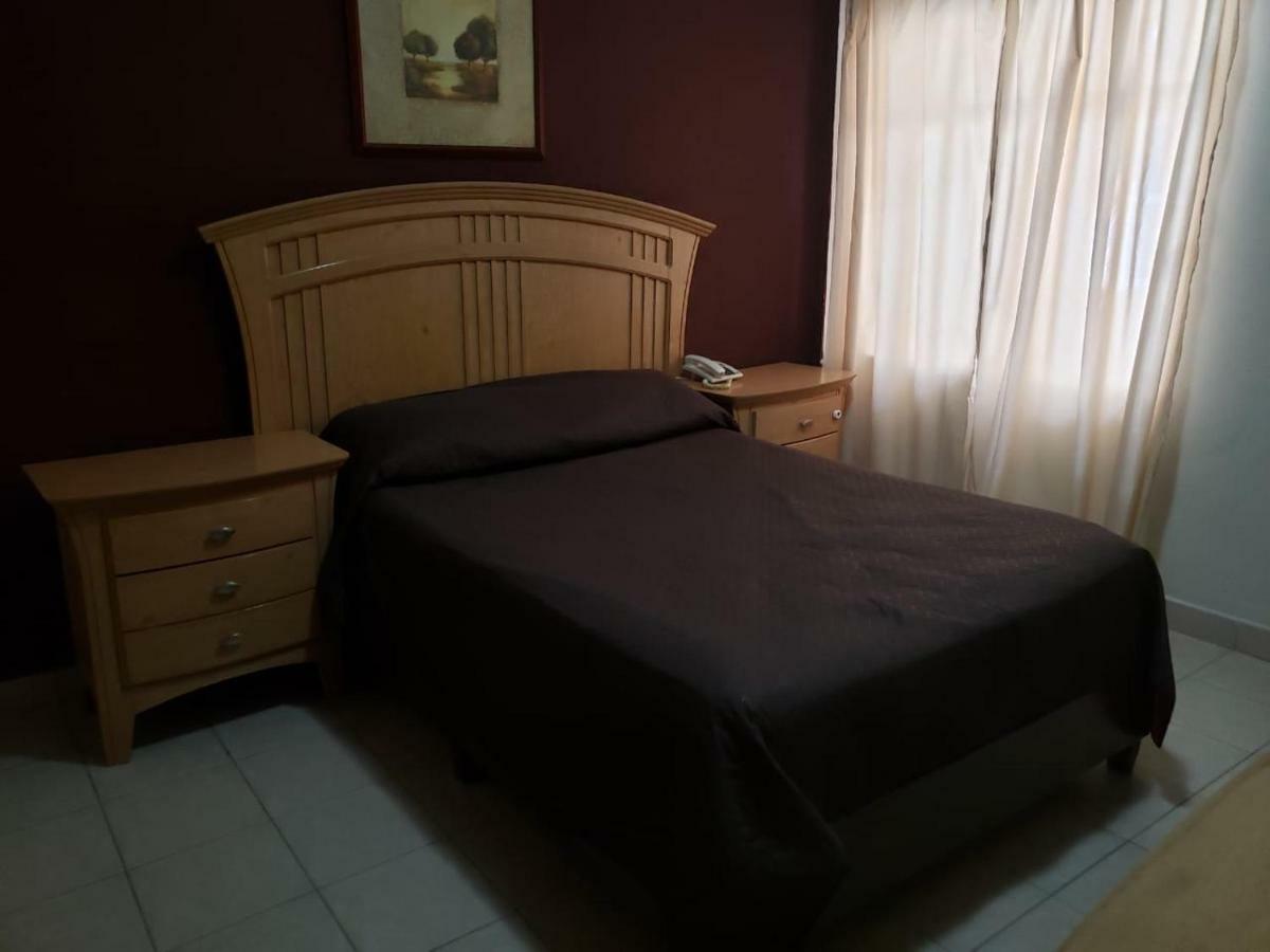 Hotel Baeza Delicias Exterior photo
